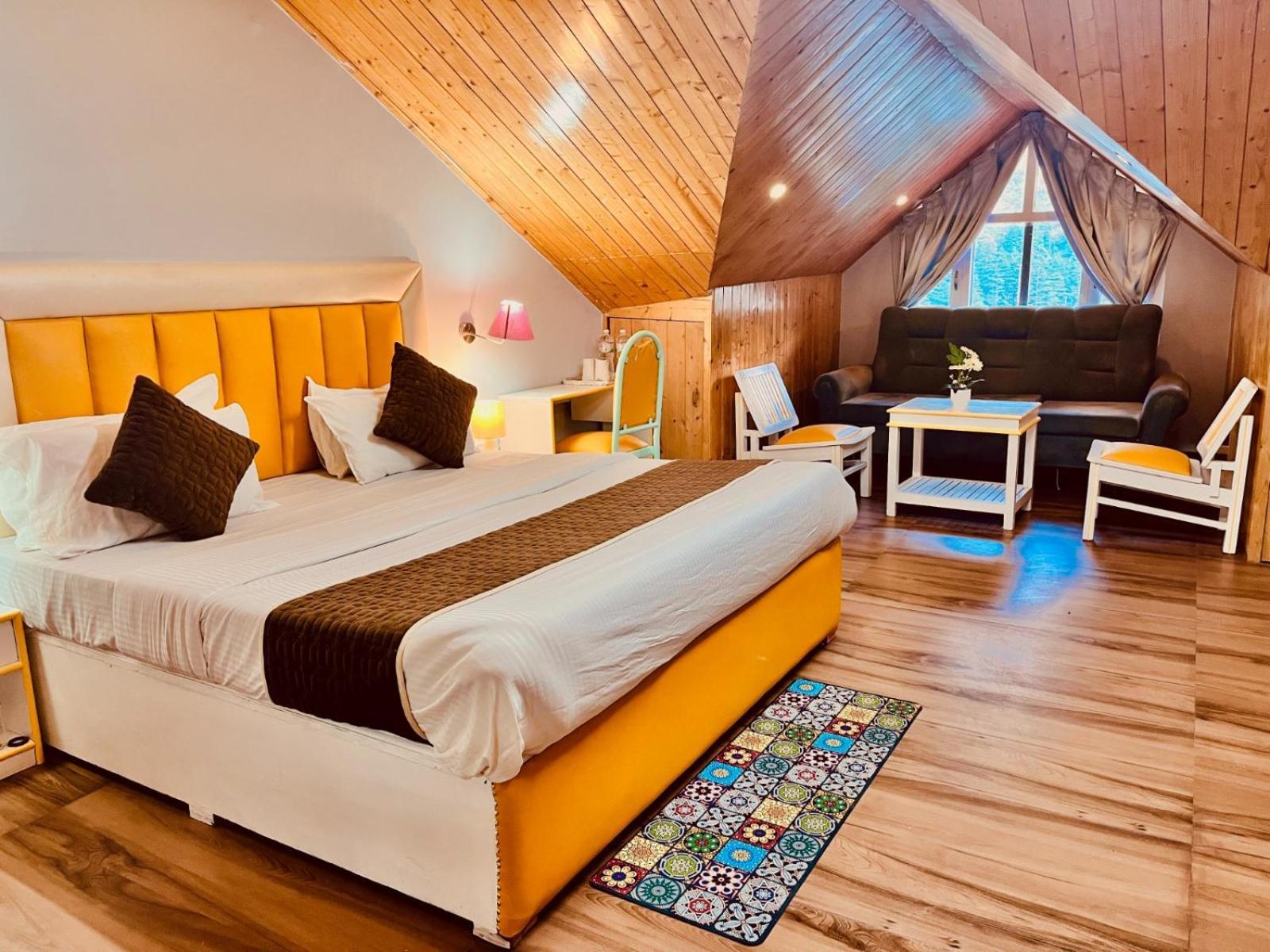 Hadimba Hill View By Hadimba Palace, Manali - Premium Room ! Family Hotel ! Parking ! Near Hadimba Temple Luaran gambar