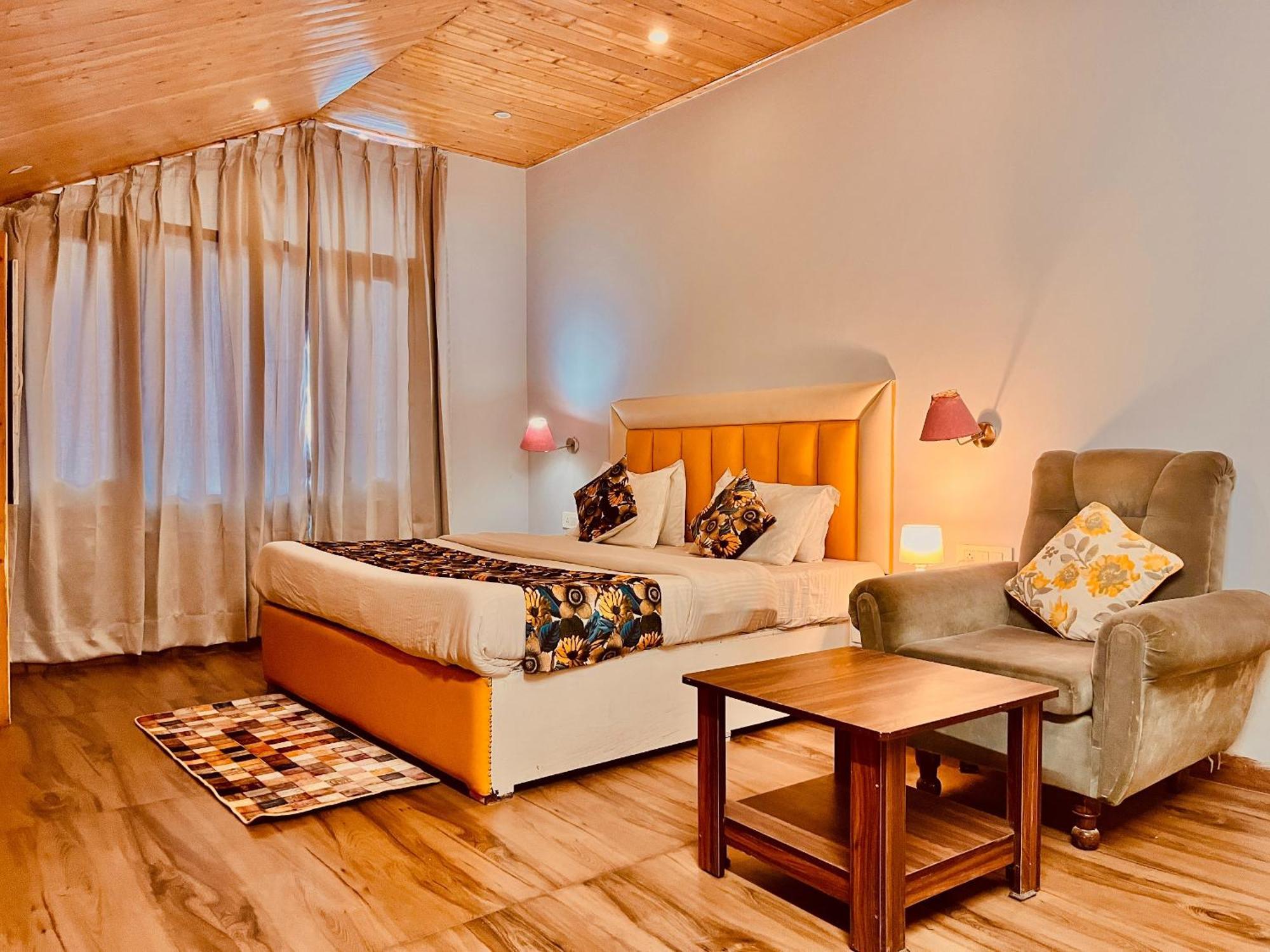 Hadimba Hill View By Hadimba Palace, Manali - Premium Room ! Family Hotel ! Parking ! Near Hadimba Temple Luaran gambar