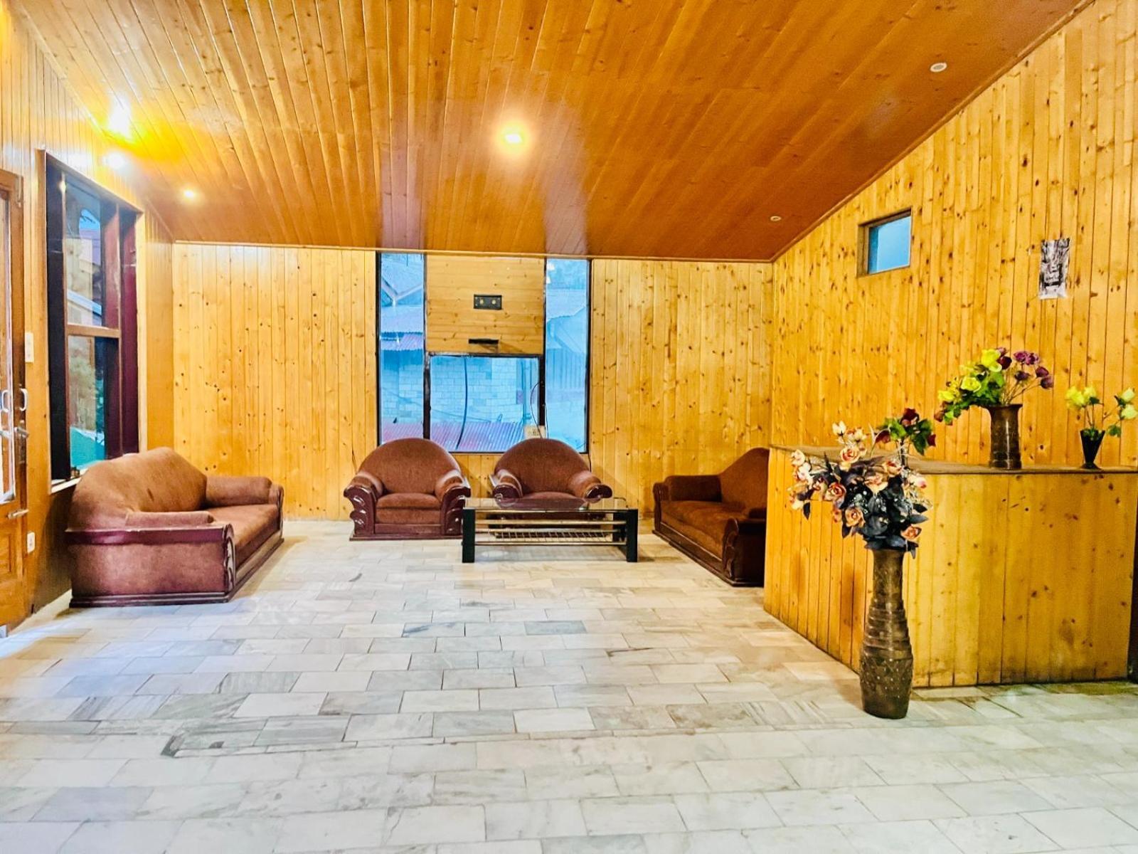 Hadimba Hill View By Hadimba Palace, Manali - Premium Room ! Family Hotel ! Parking ! Near Hadimba Temple Luaran gambar