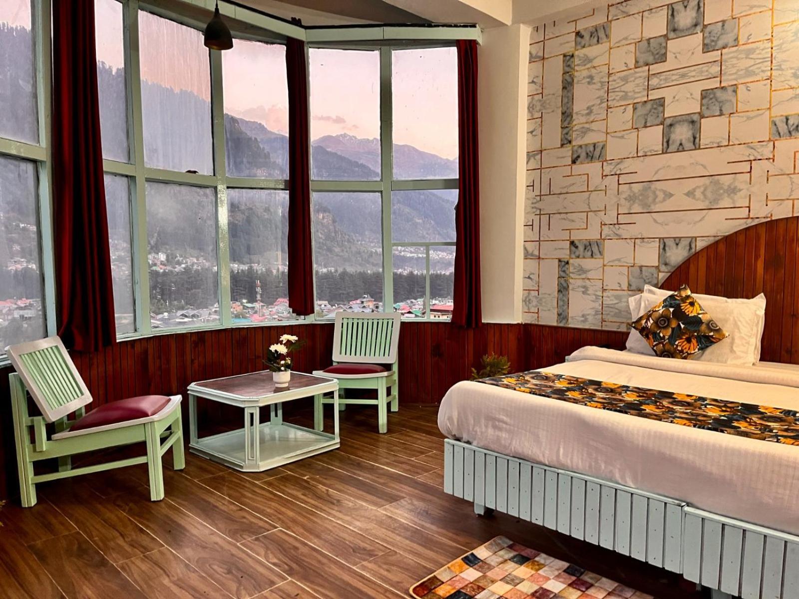 Hadimba Hill View By Hadimba Palace, Manali - Premium Room ! Family Hotel ! Parking ! Near Hadimba Temple Luaran gambar